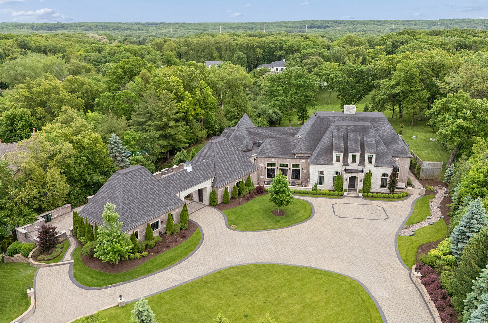 15w181 87th Street, Burr Ridge, IL 60527
