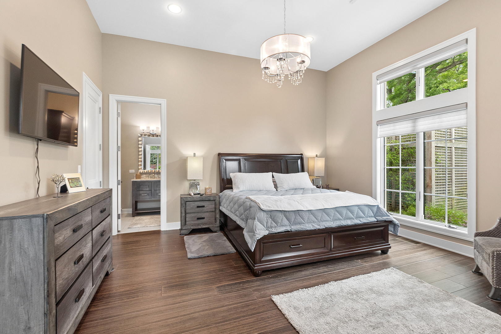 15w181 87th Street, Burr Ridge, IL 60527