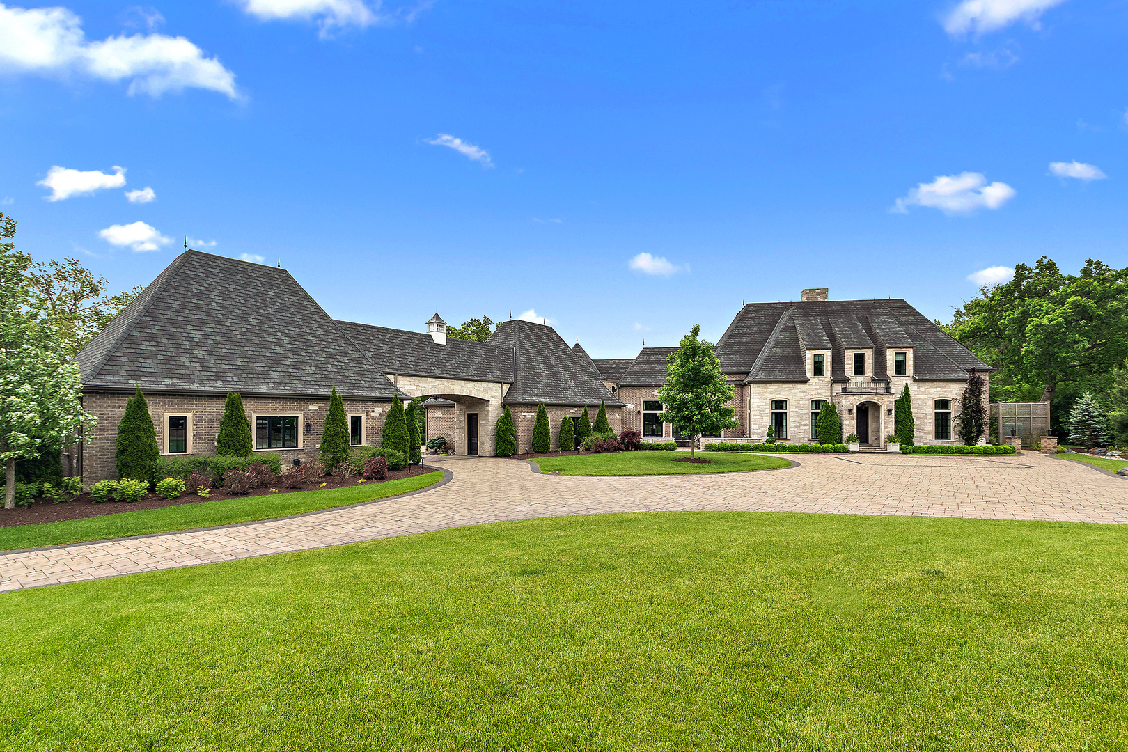 15w181 87th Street, Burr Ridge, IL 60527
