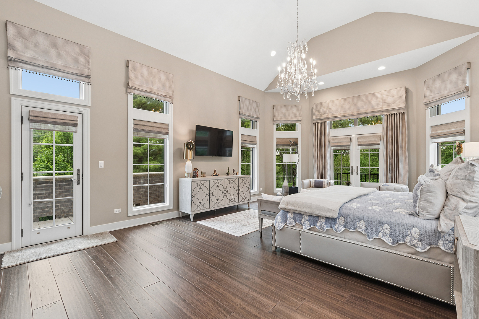 15w181 87th Street, Burr Ridge, IL 60527