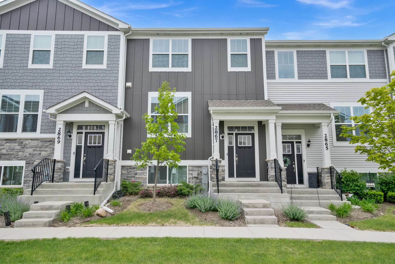 2867 Kessler Drive, Mundelein, IL 60060
