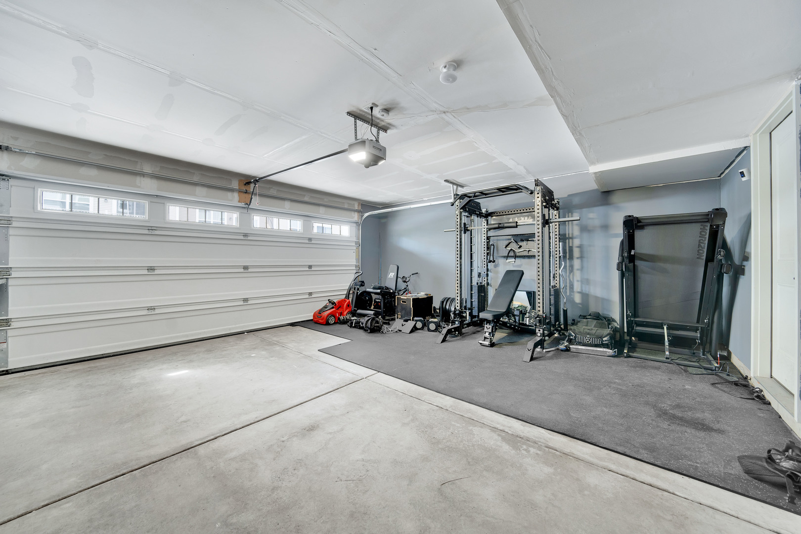2867 Kessler Drive, Mundelein, IL 60060