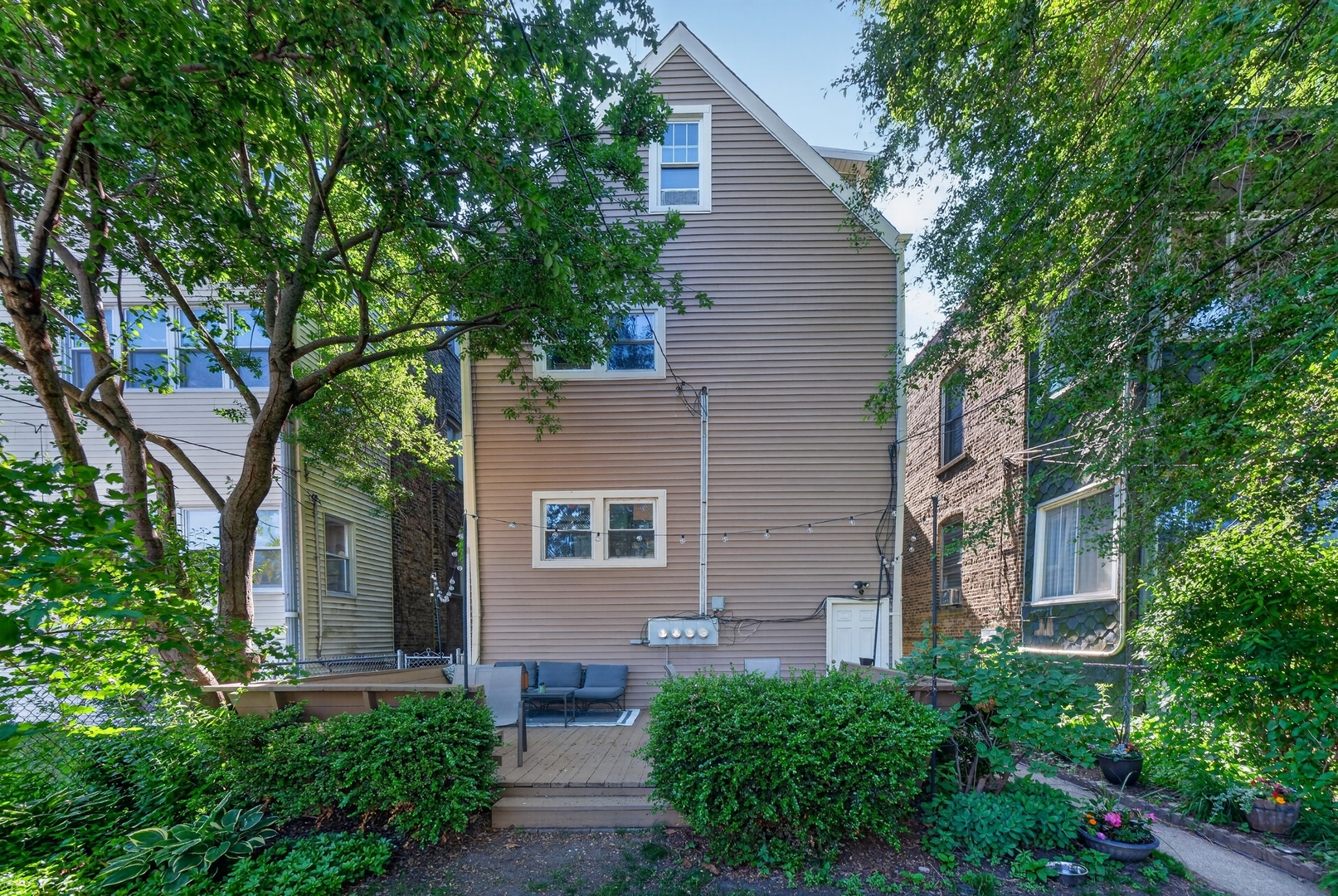 4327 N Damen Avenue #G, Chicago, IL 60618