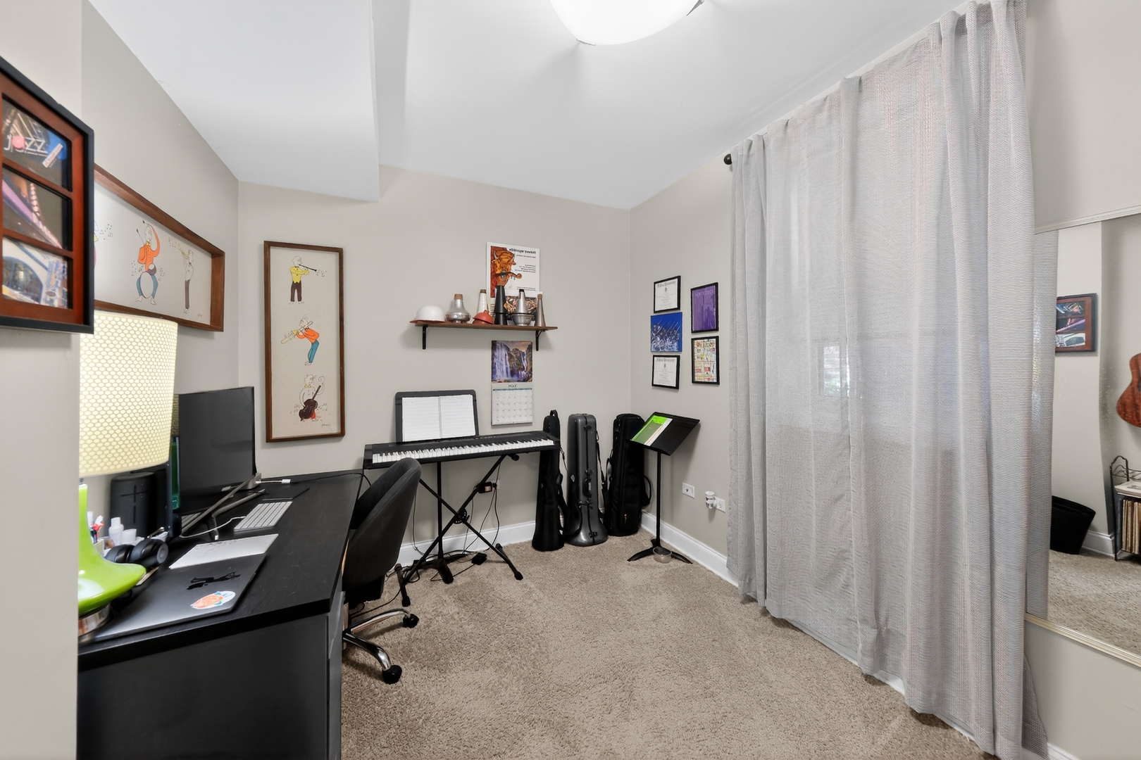 4327 N Damen Avenue #G, Chicago, IL 60618