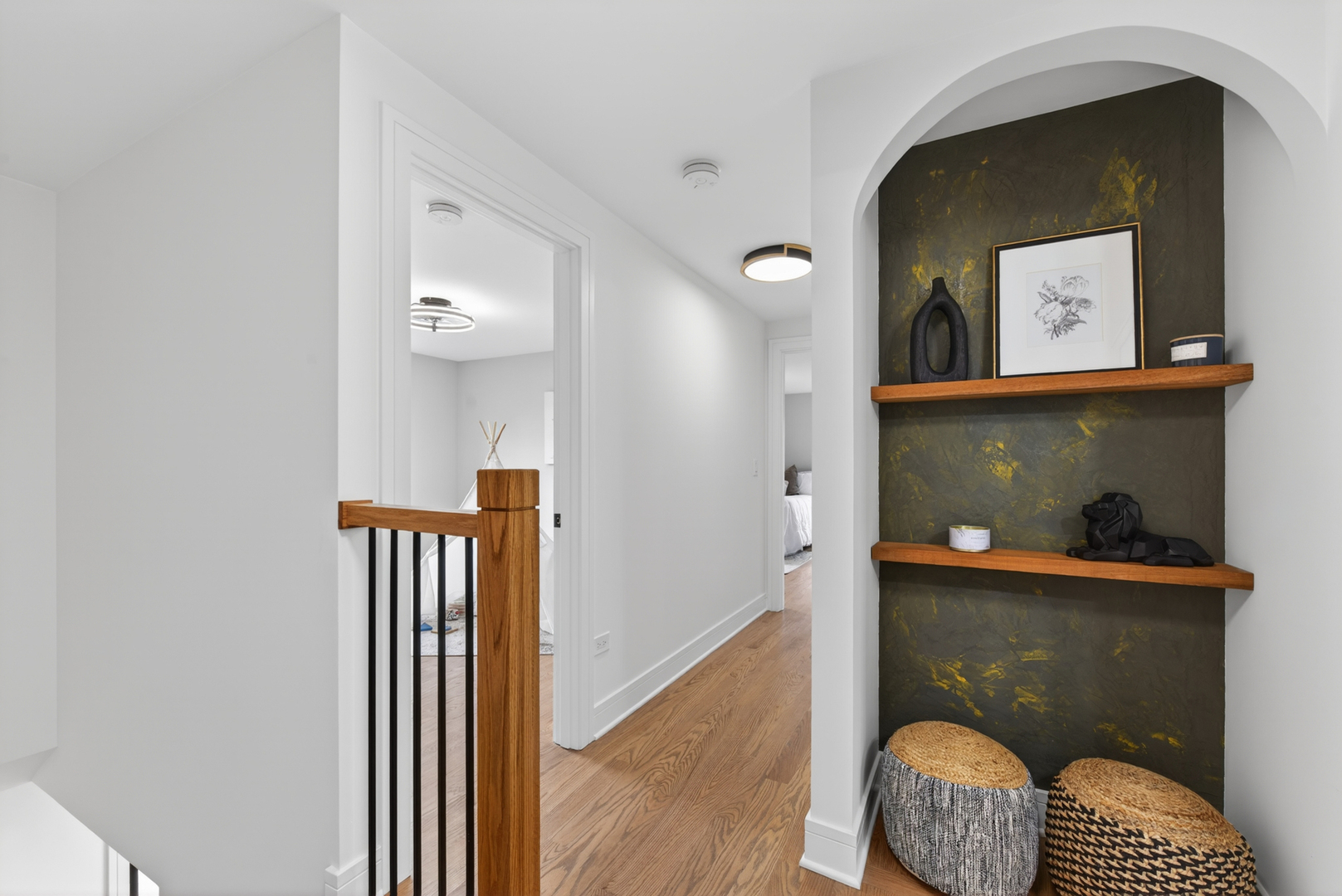 1134 Jamestown Court, Schaumburg, IL 60193