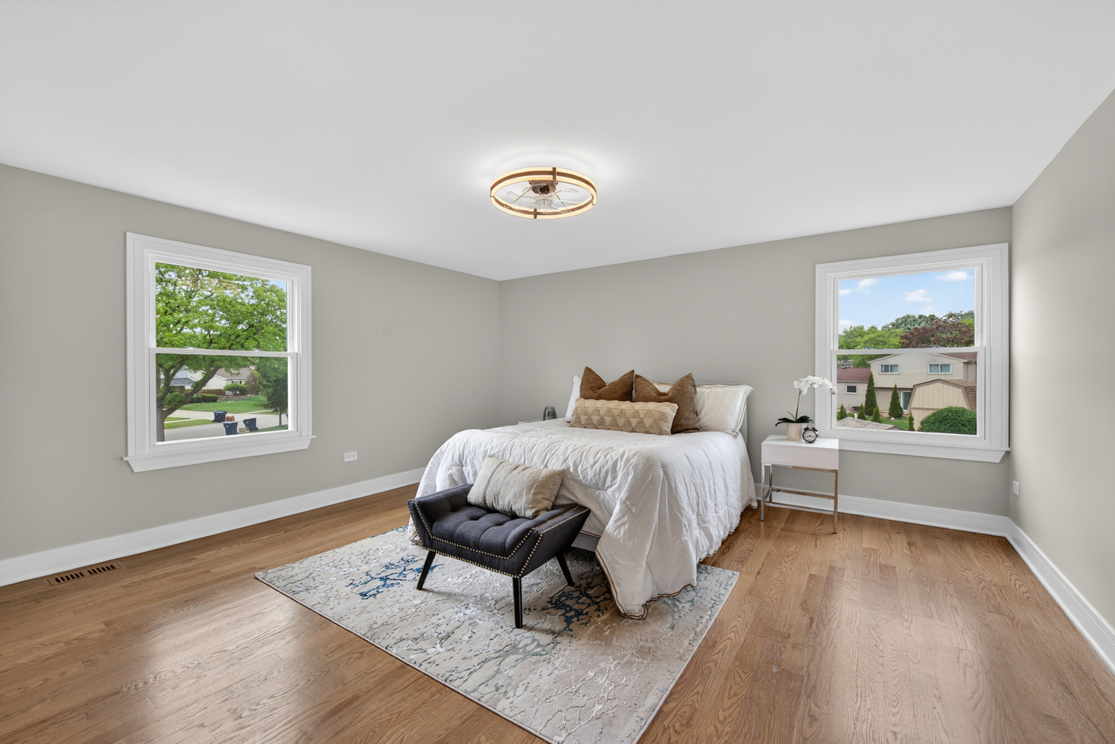 1134 Jamestown Court, Schaumburg, IL 60193