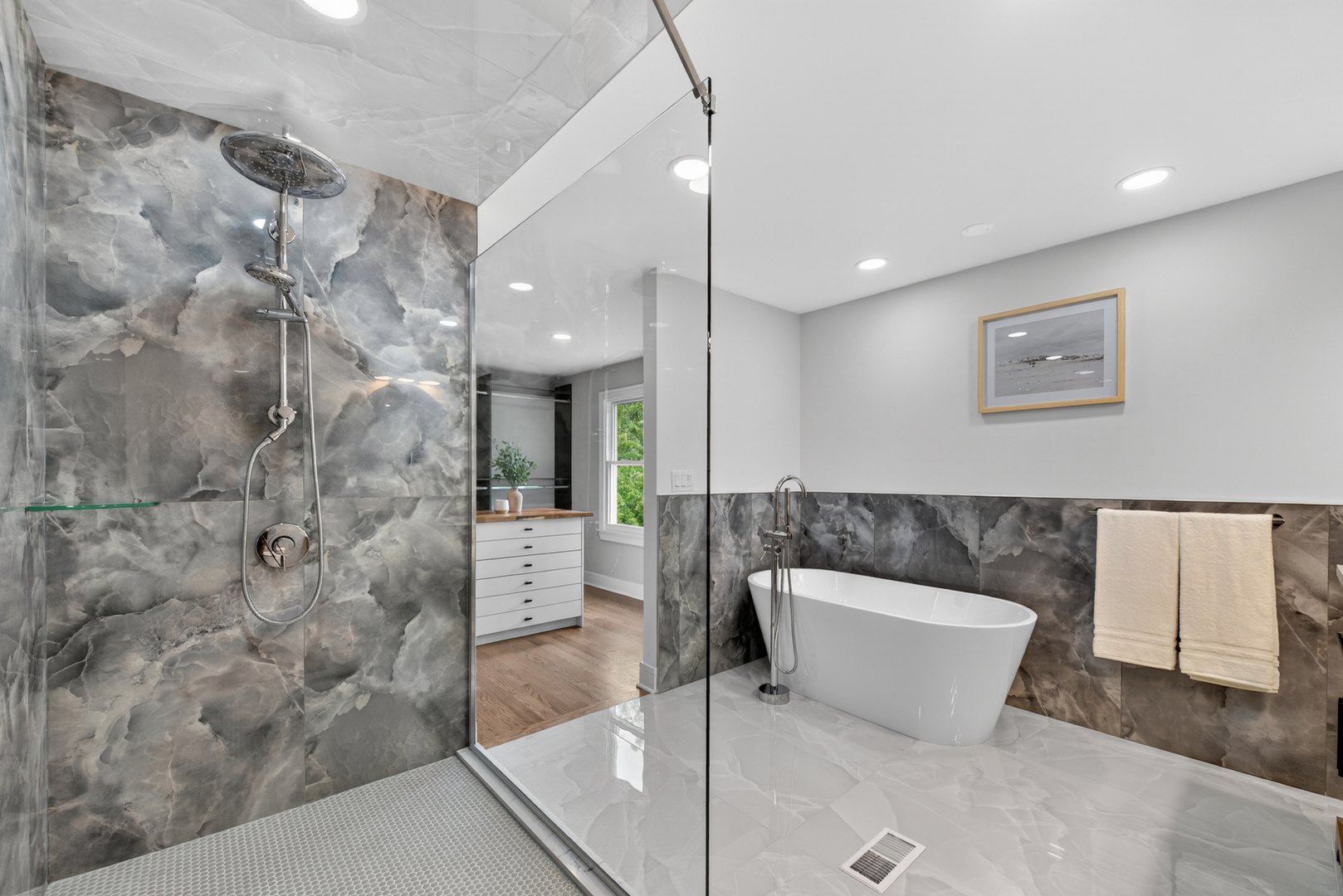 1134 Jamestown Court, Schaumburg, IL 60193