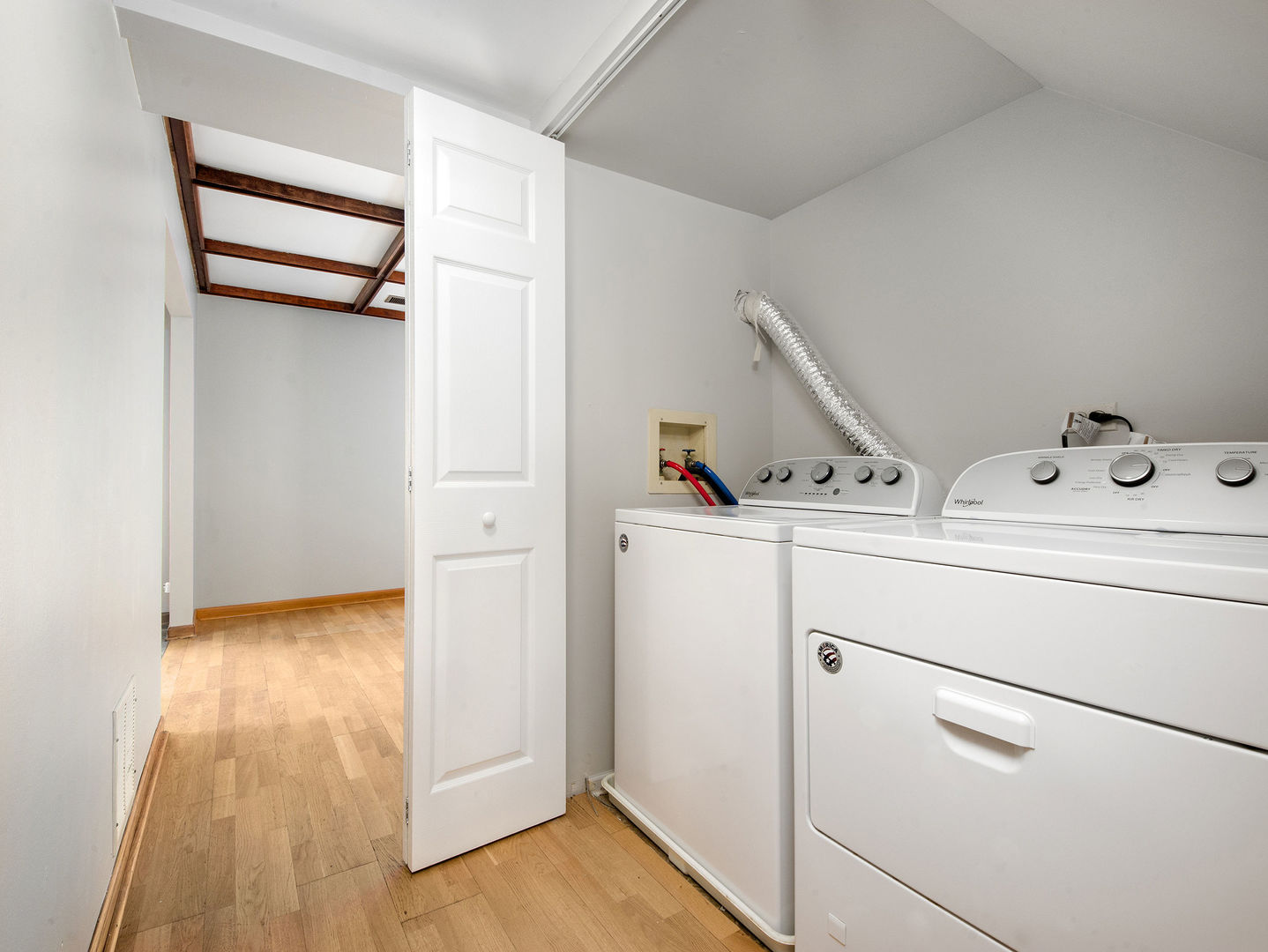 748 Berwick Place, Roselle, IL 60172