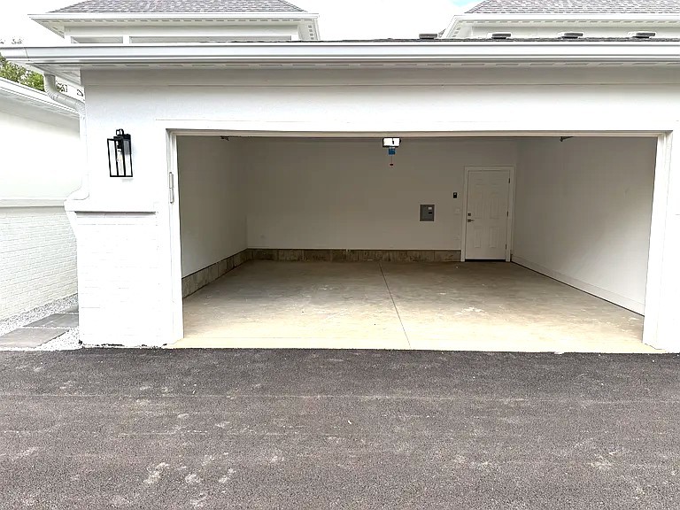 243 N West Street #201, Naperville, IL 60540