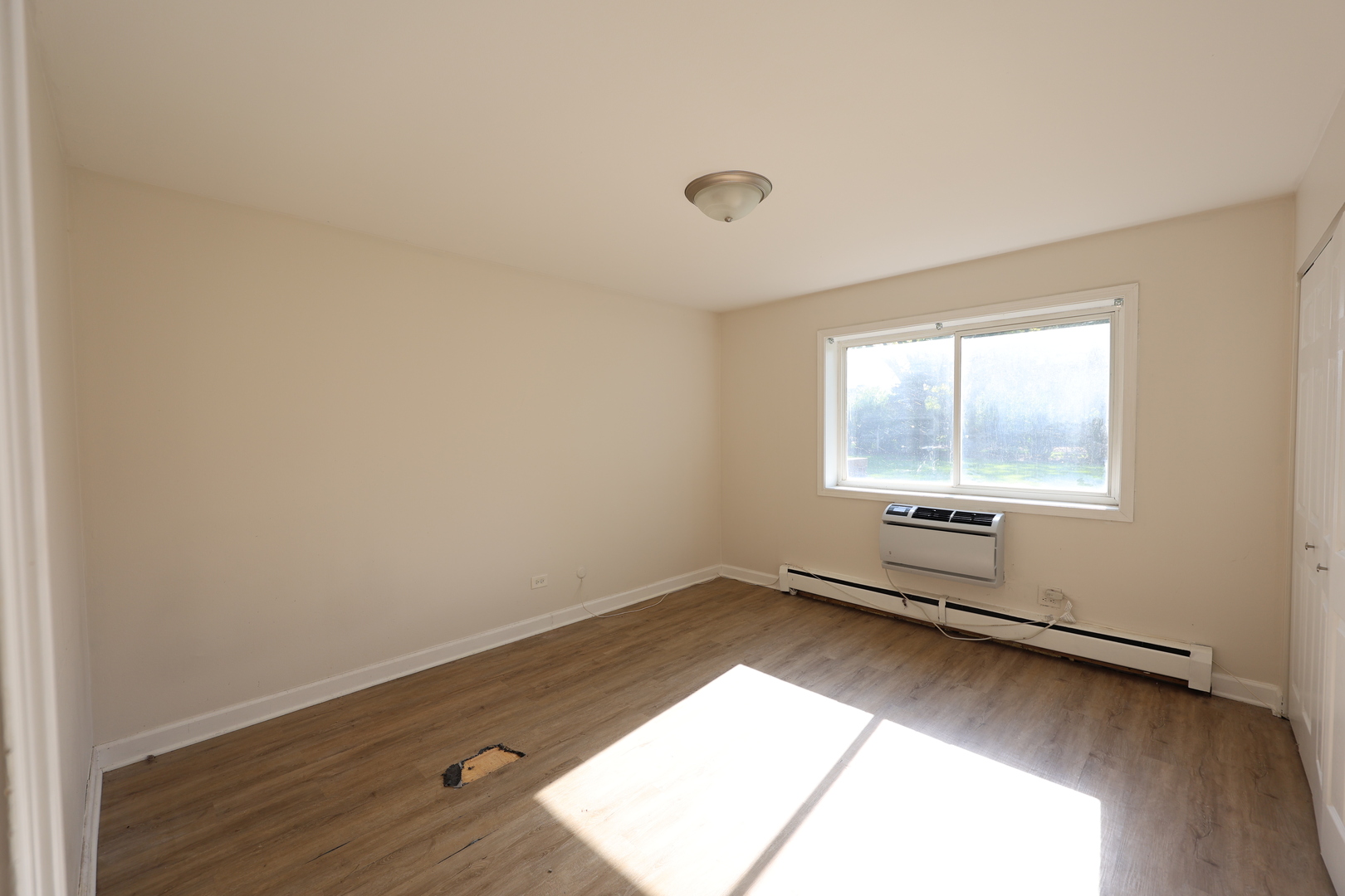 2230 S Goebbert Road #139, Arlington Heights, IL 60005