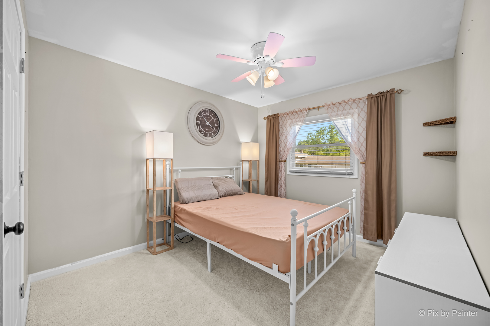 2408 W Fairview Lane, McHenry, IL 60051