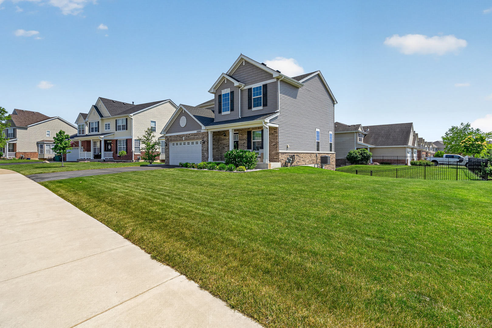 14941 W Carver Crossing, Manhattan, IL 60442