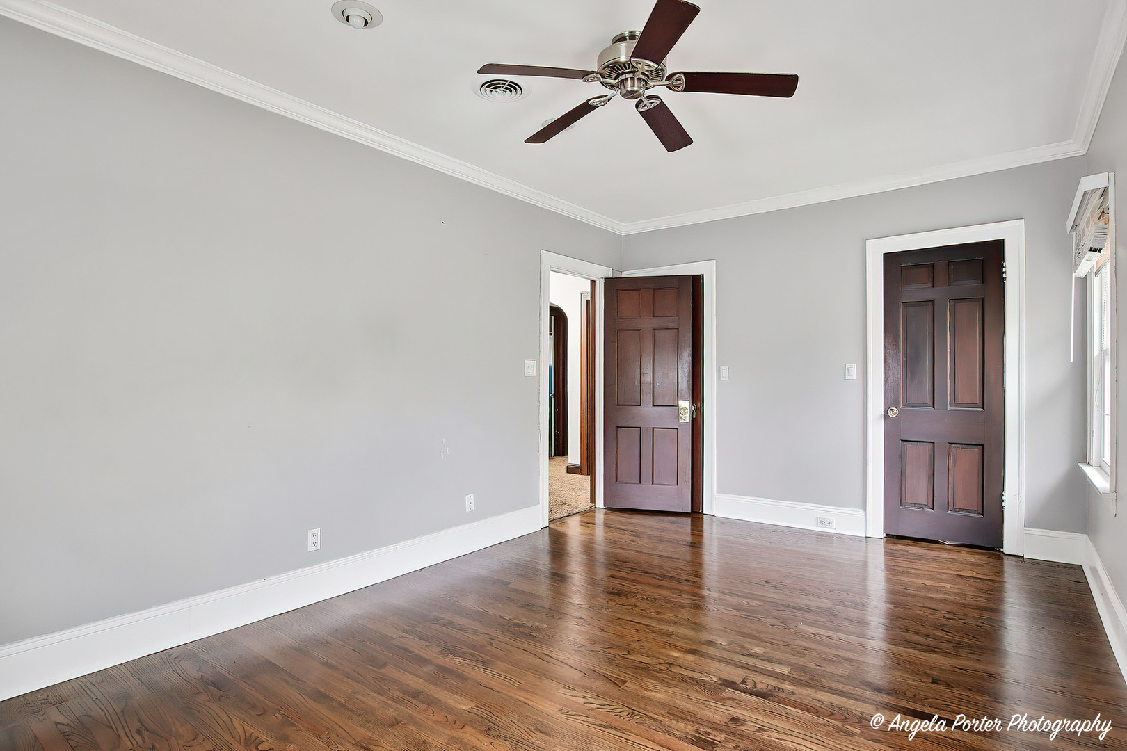 462 Glendenning Place, Waukegan, IL 60085