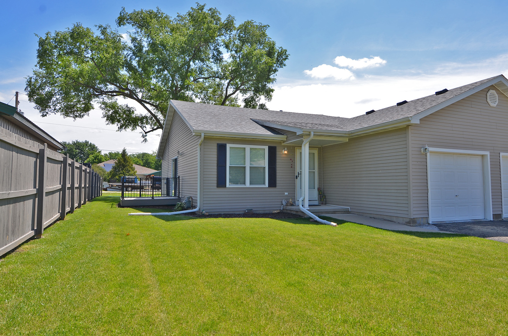 2122 Fox Chase Drive, Ottawa, IL 61350