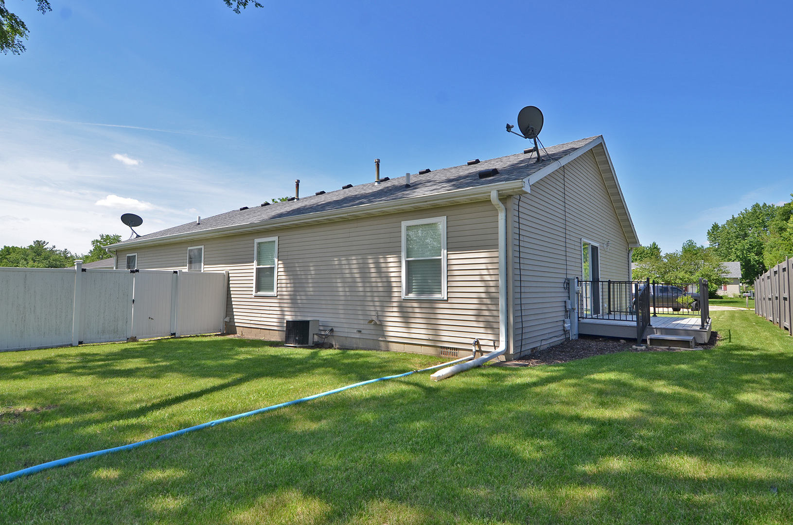 2122 Fox Chase Drive, Ottawa, IL 61350