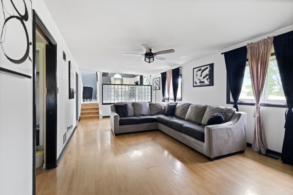 24222 S Volbrecht Road, Crete, IL 60417