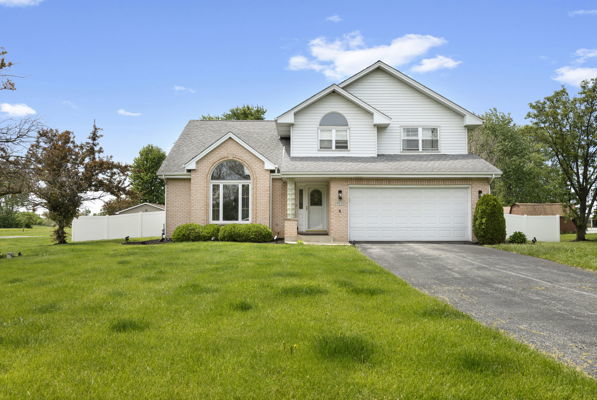 24222 S Volbrecht Road, Crete, IL 60417