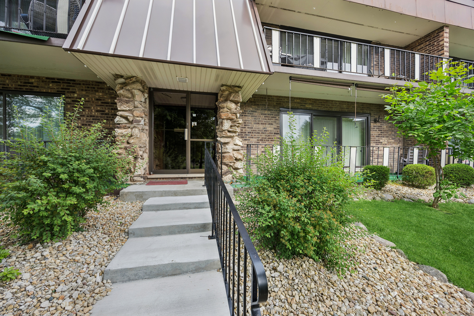 11105 O Gorman Drive #1, Palos Hills, IL 60465