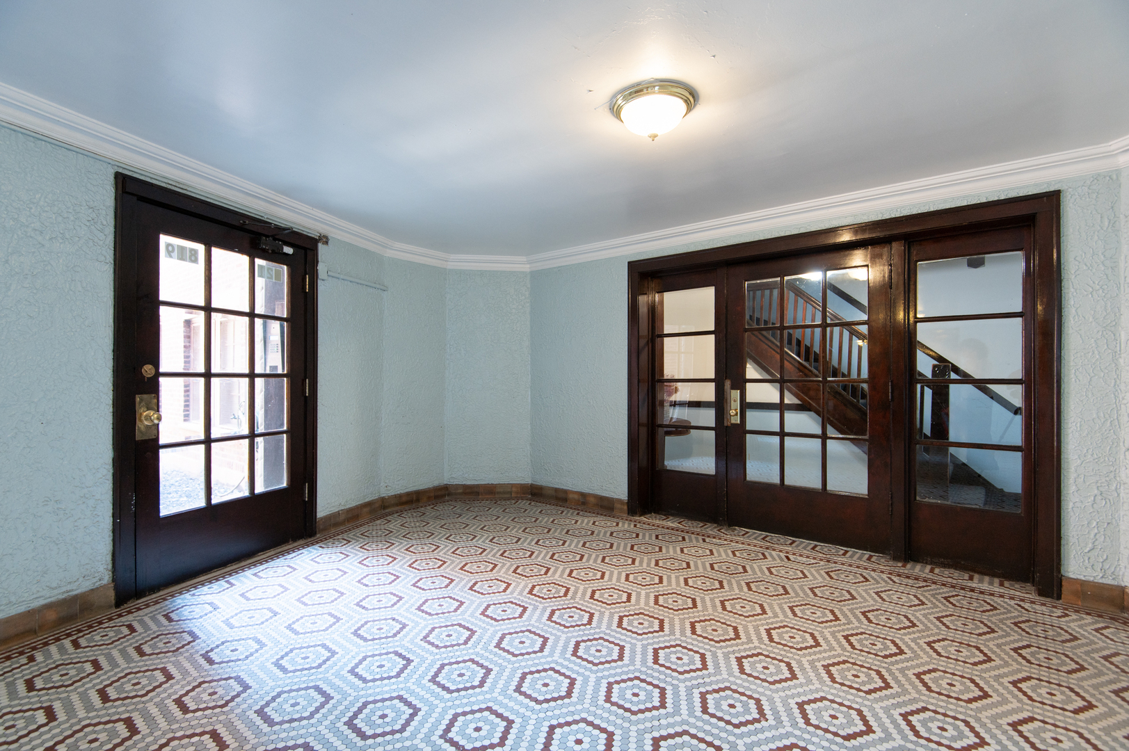 819 E 53rd Street #3, Chicago, IL 60615