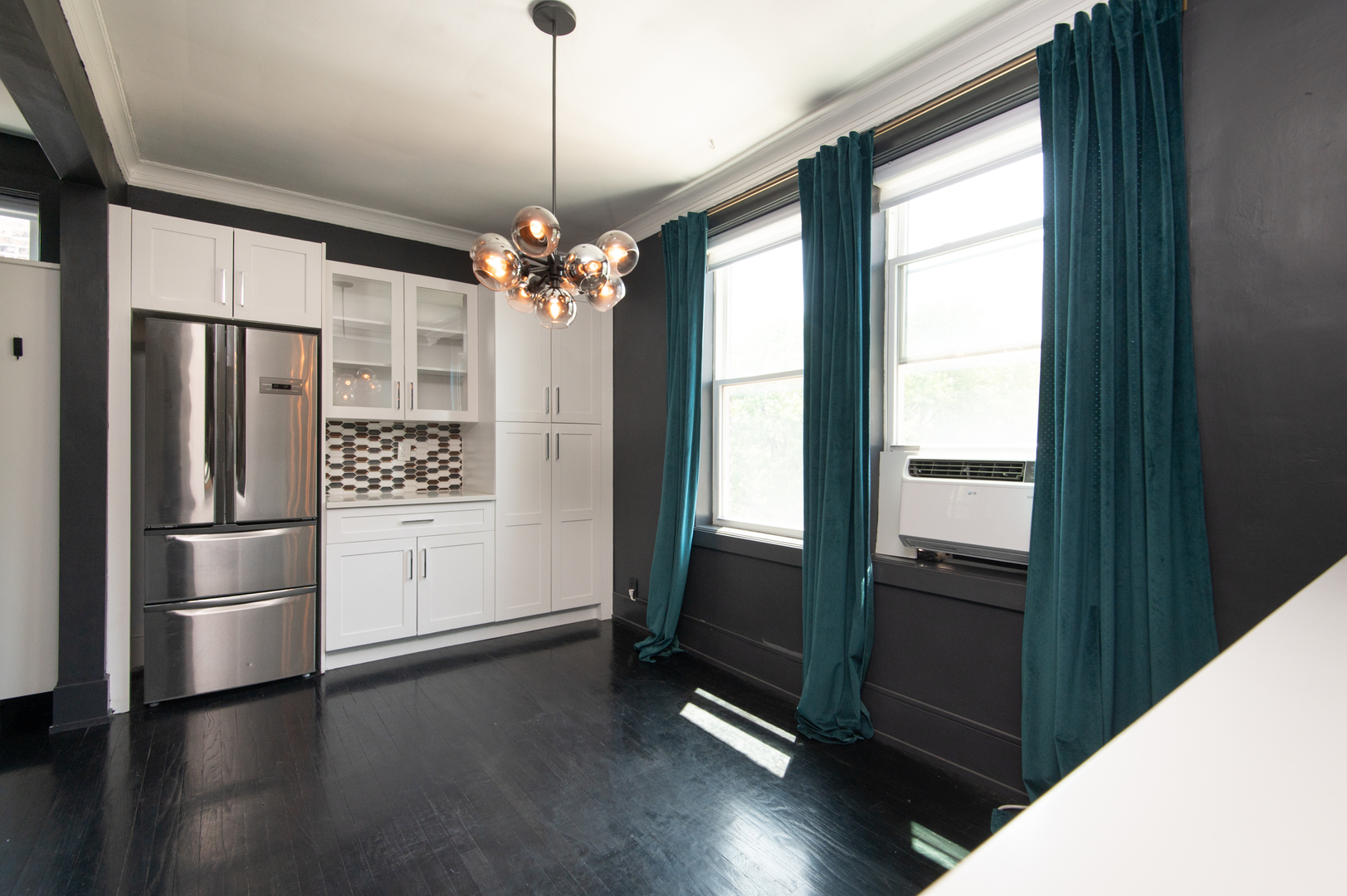 819 E 53rd Street #3, Chicago, IL 60615