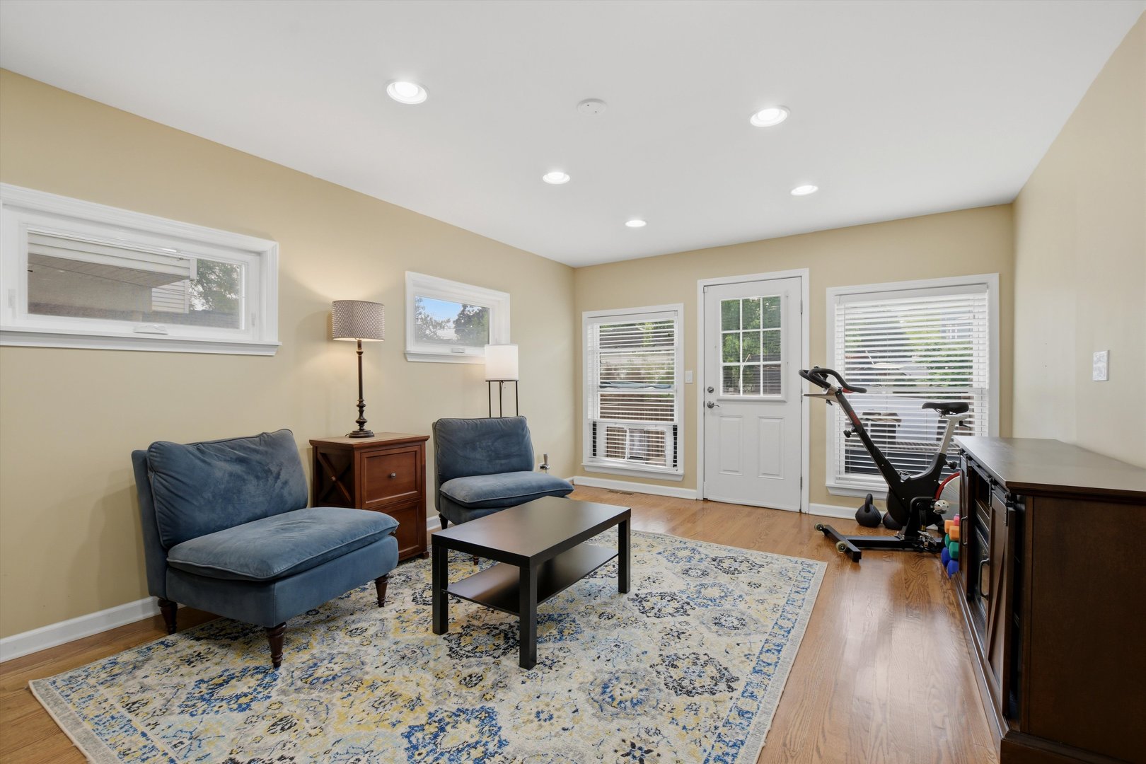 1601 S Ashland Avenue, Park Ridge, IL 60068