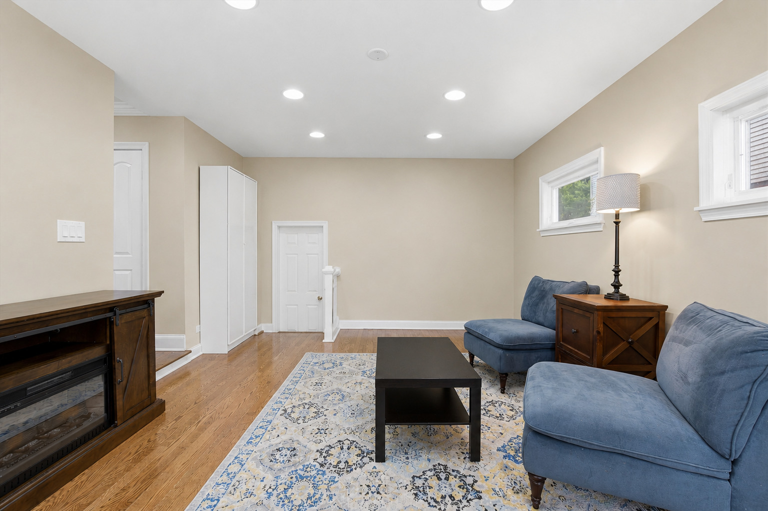 1601 S Ashland Avenue, Park Ridge, IL 60068
