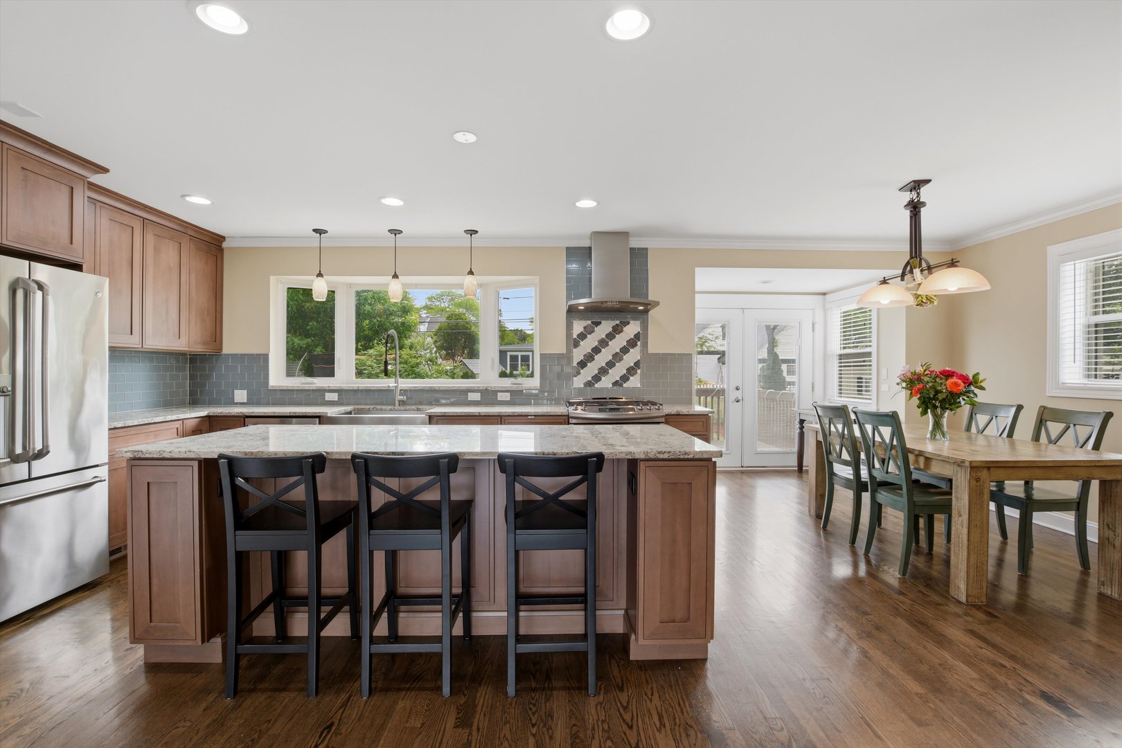 1601 S Ashland Avenue, Park Ridge, IL 60068