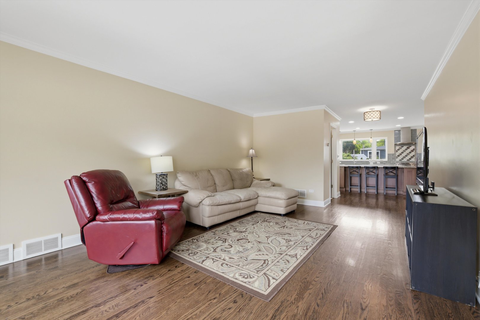 1601 S Ashland Avenue, Park Ridge, IL 60068