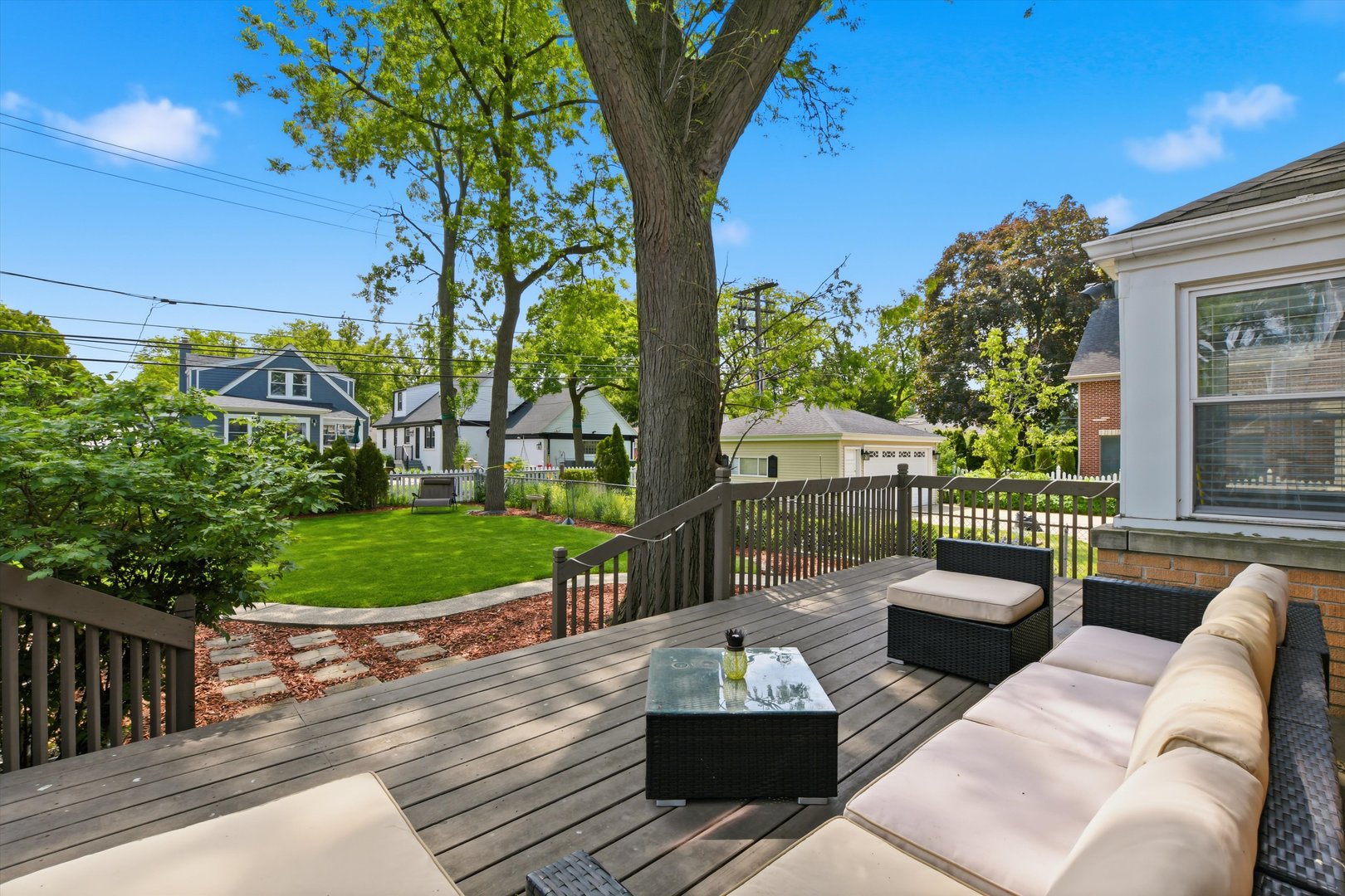 1601 S Ashland Avenue, Park Ridge, IL 60068
