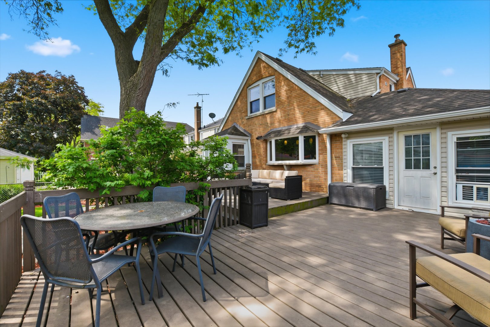 1601 S Ashland Avenue, Park Ridge, IL 60068