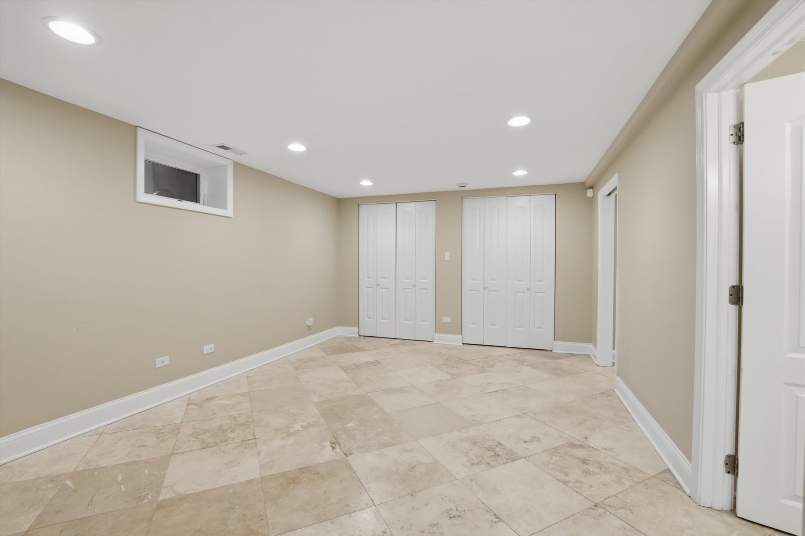 1601 S Ashland Avenue, Park Ridge, IL 60068