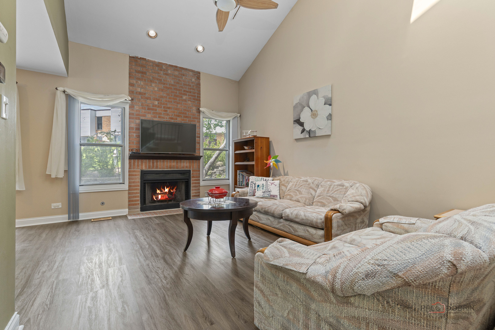 978 Buttercreek Court #978, Hoffman Estates, IL 60169
