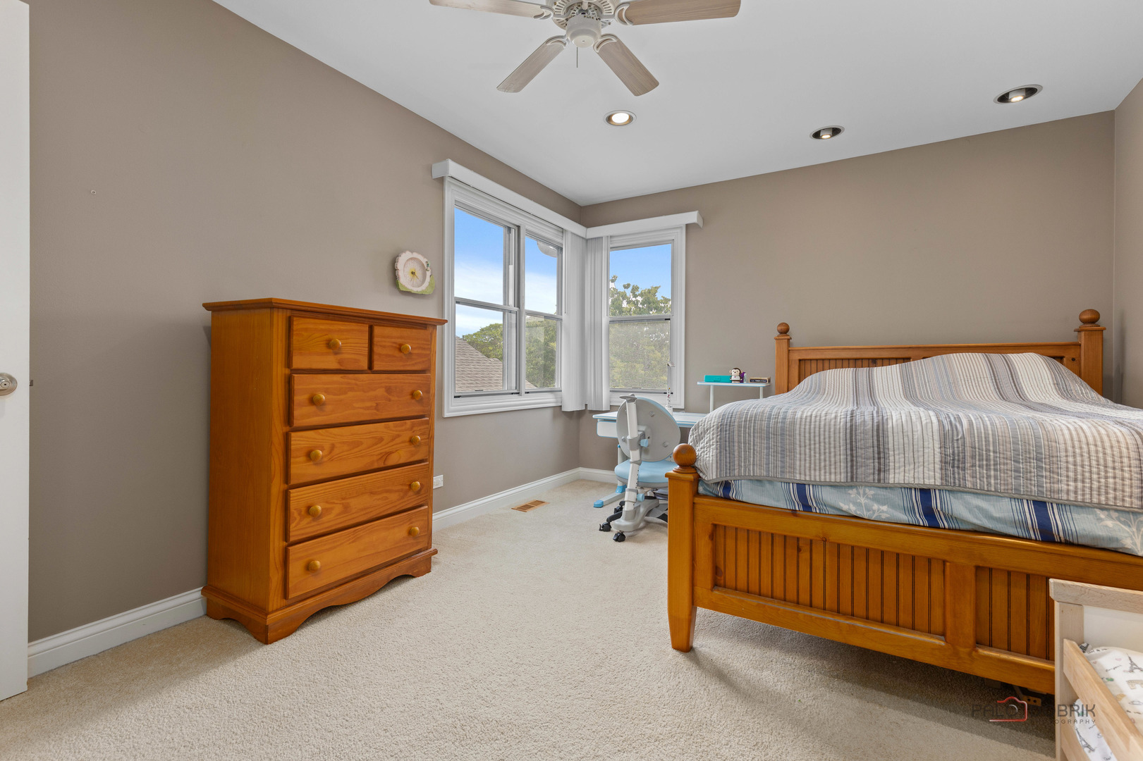 978 Buttercreek Court #978, Hoffman Estates, IL 60169