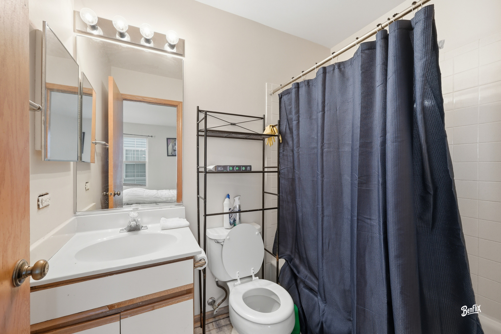 1209 Orleans Drive, Mundelein, IL 60060