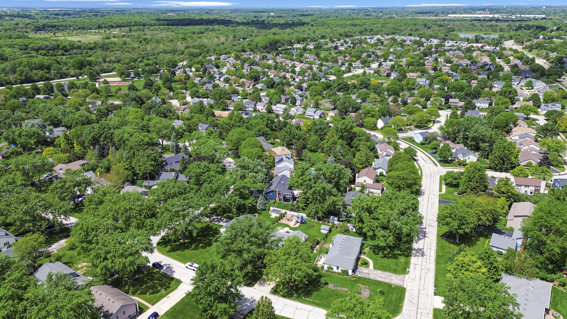 27W160 Oakwood Street, Winfield, IL 60190