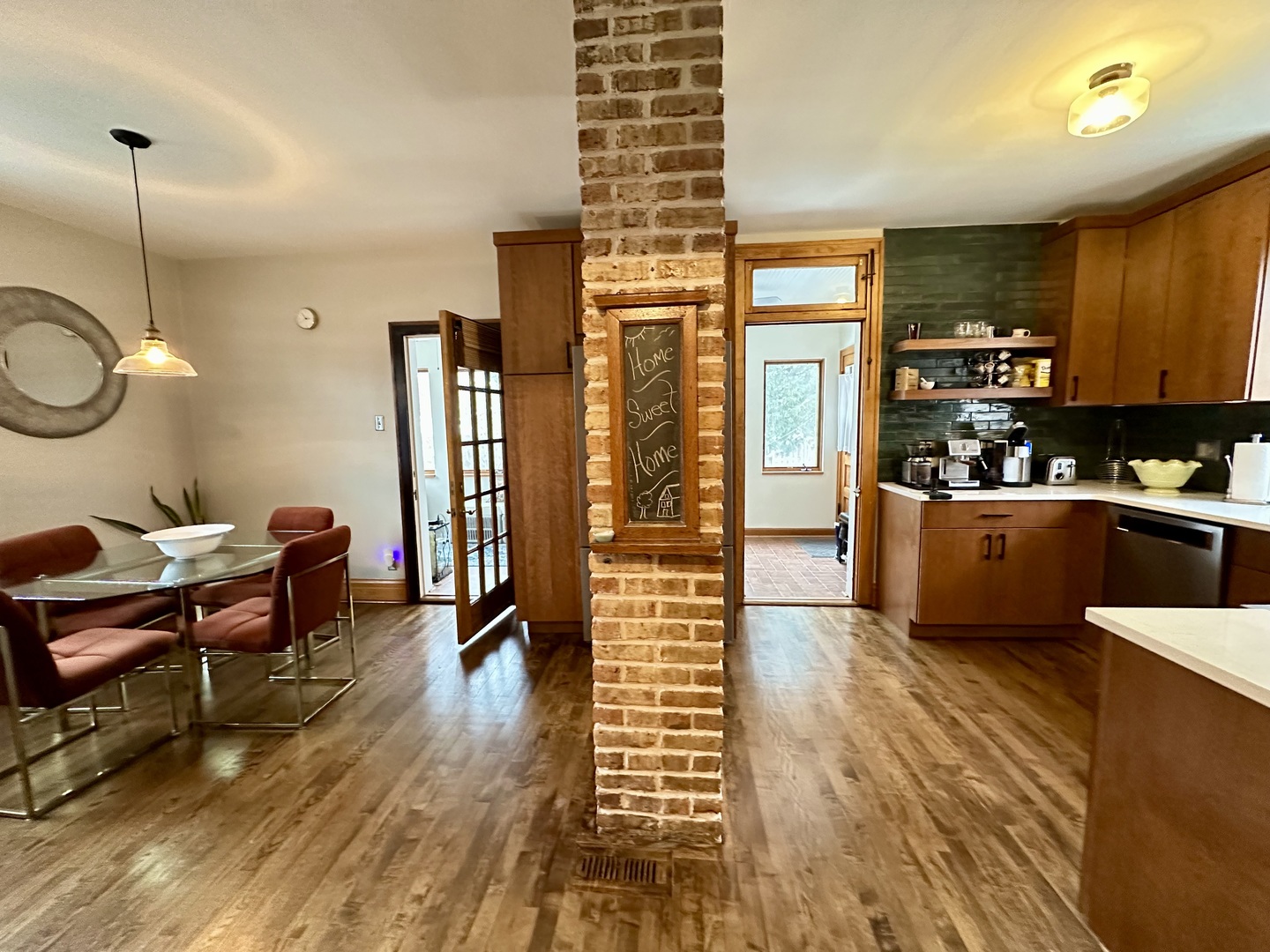 2841 Wenonah Avenue, Berwyn, IL 60402
