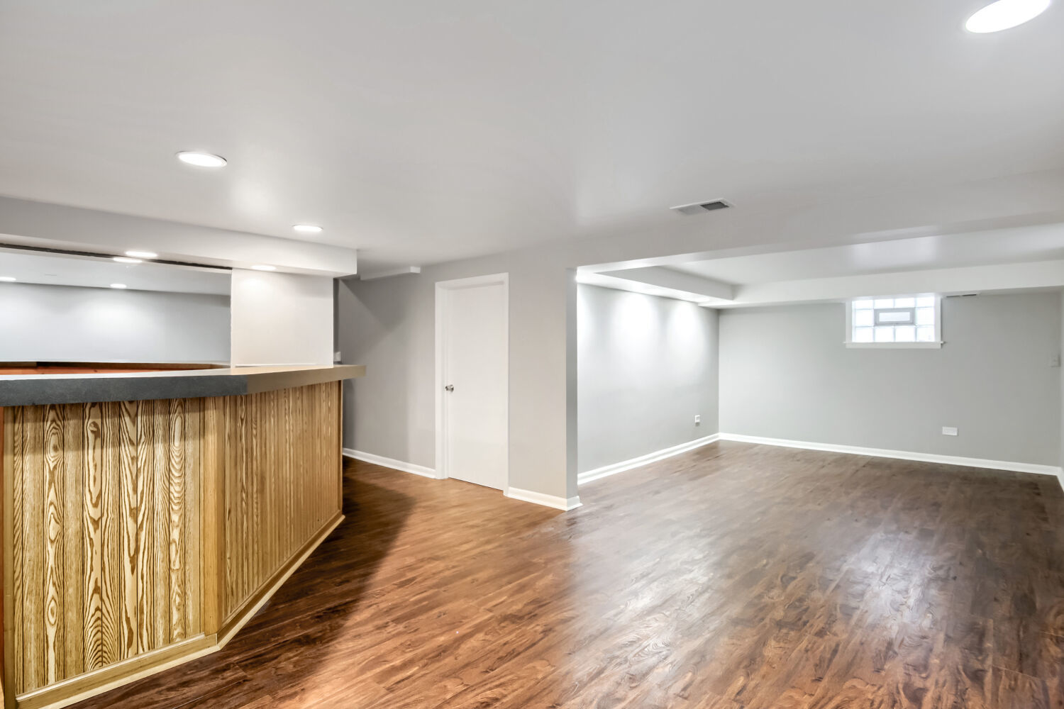 10112 S Kostner Avenue, Oak Lawn, IL 60453