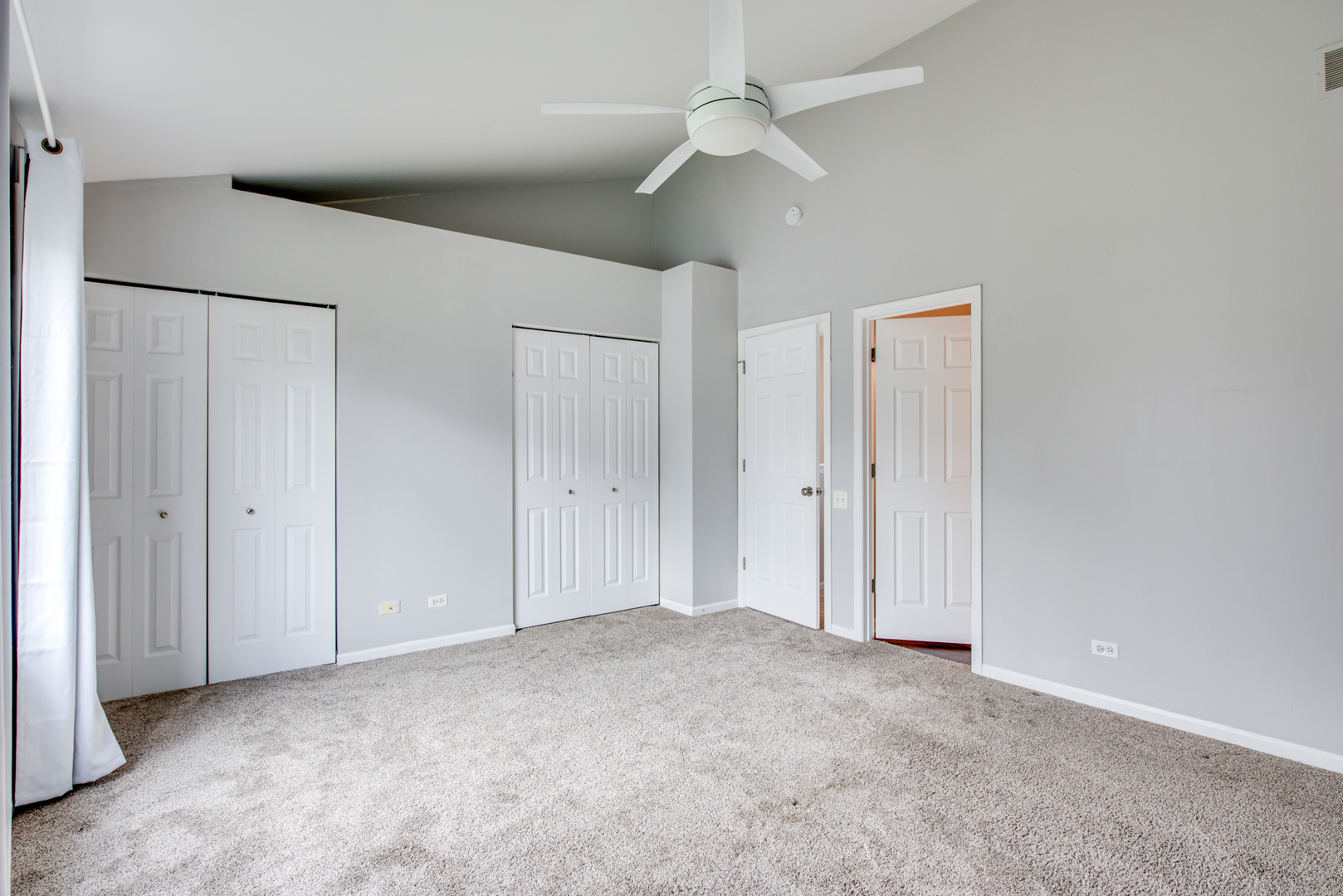 2527 Bordeaux Lane, Naperville, IL 60540