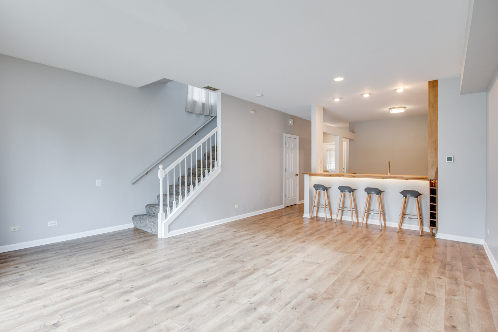 2527 Bordeaux Lane, Naperville, IL 60540