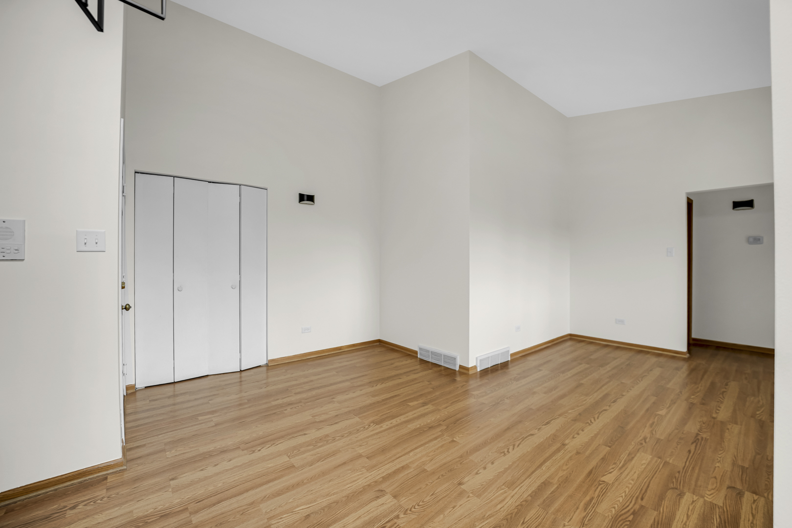 5630 W 103rd Street #308, Oak Lawn, IL 60453