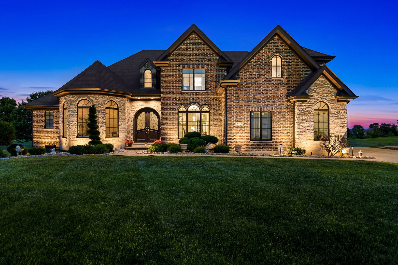 16129 W Red Cloud Drive, Lockport, IL 60441