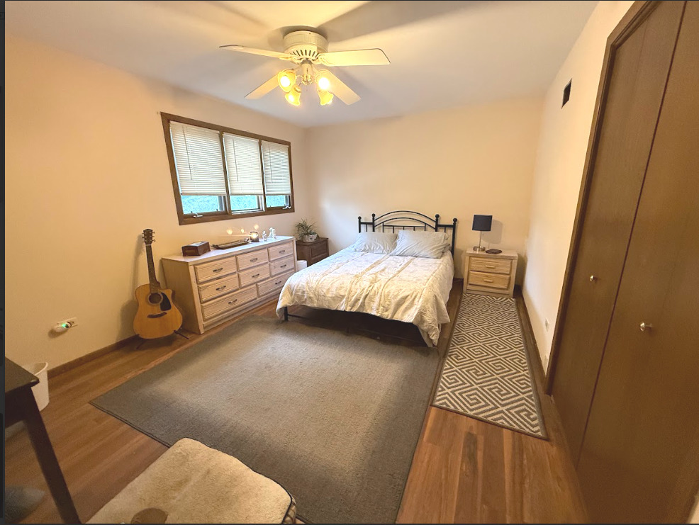10158 S 87th Court, Palos Hills, IL 60465
