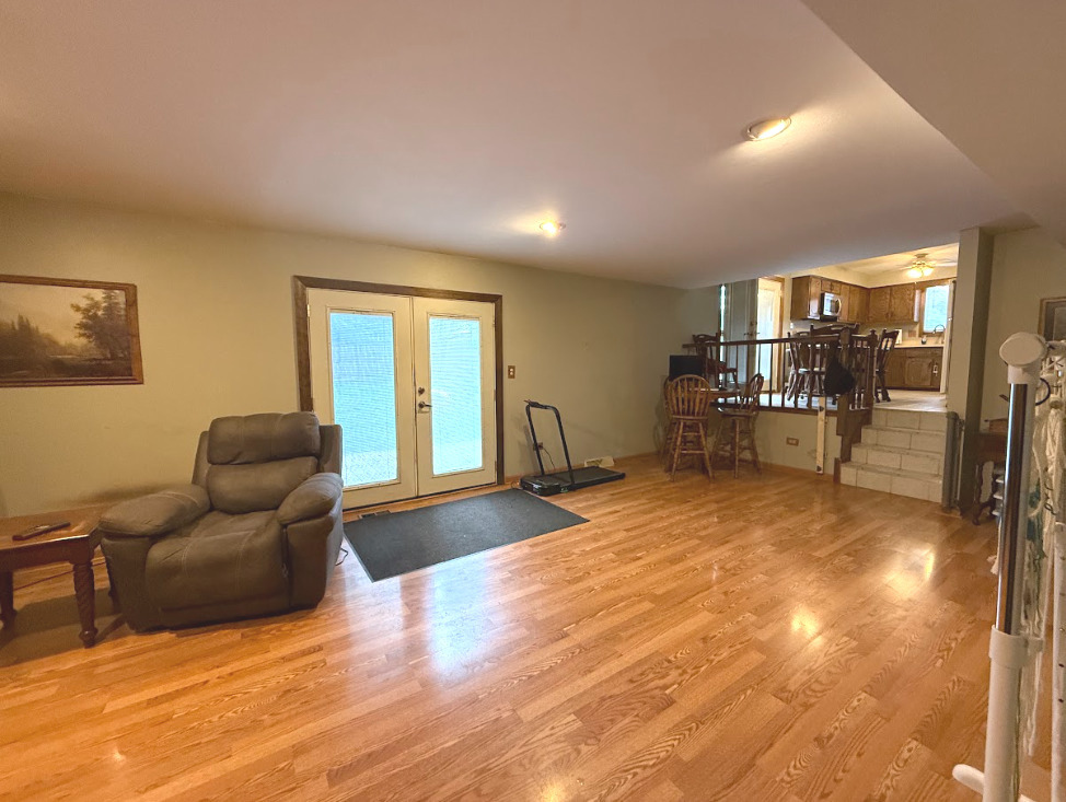 10158 S 87th Court, Palos Hills, IL 60465