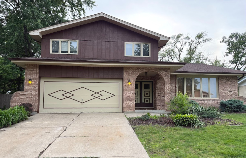 10158 S 87th Court, Palos Hills, IL 60465