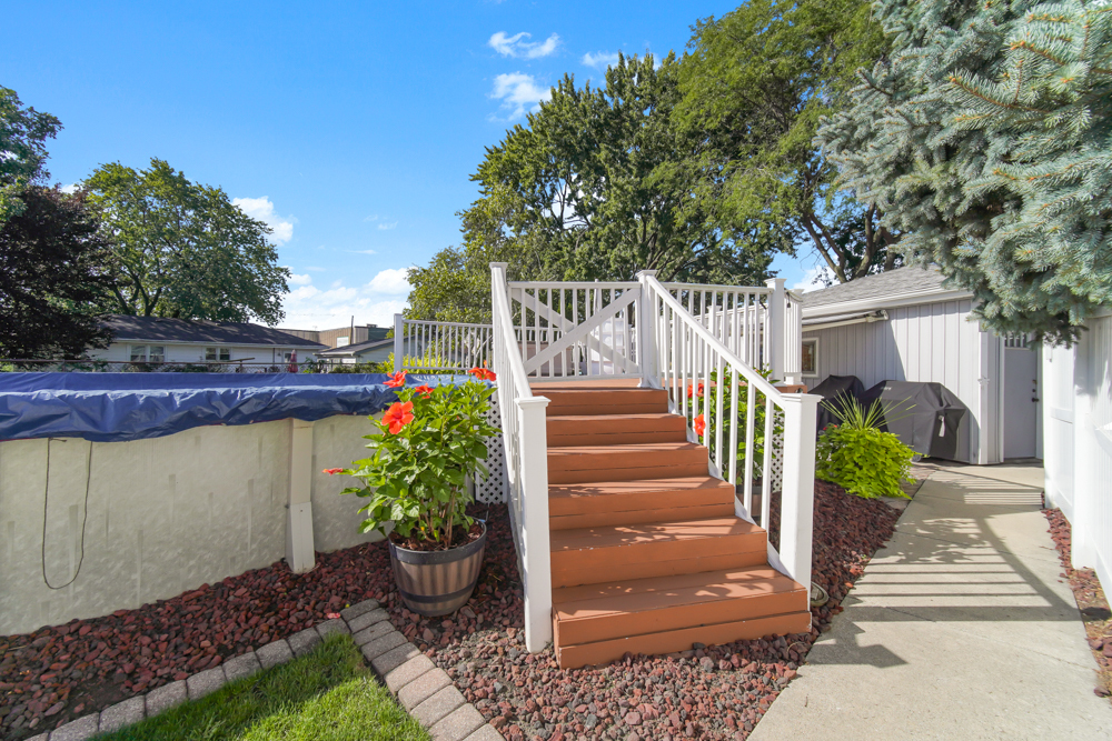 12132 S James Drive, Alsip, IL 60803