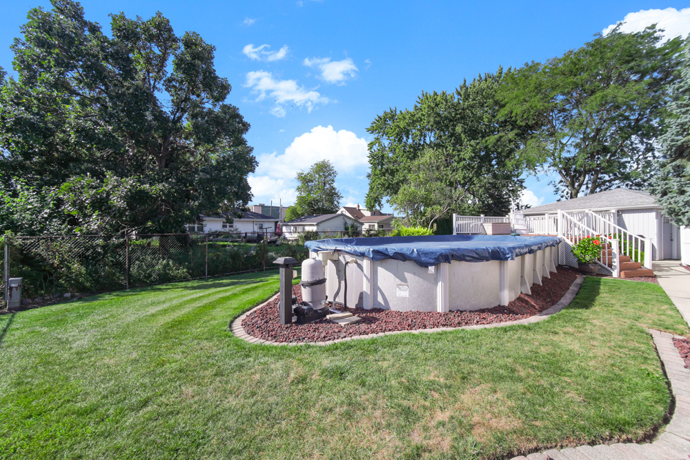 12132 S James Drive, Alsip, IL 60803