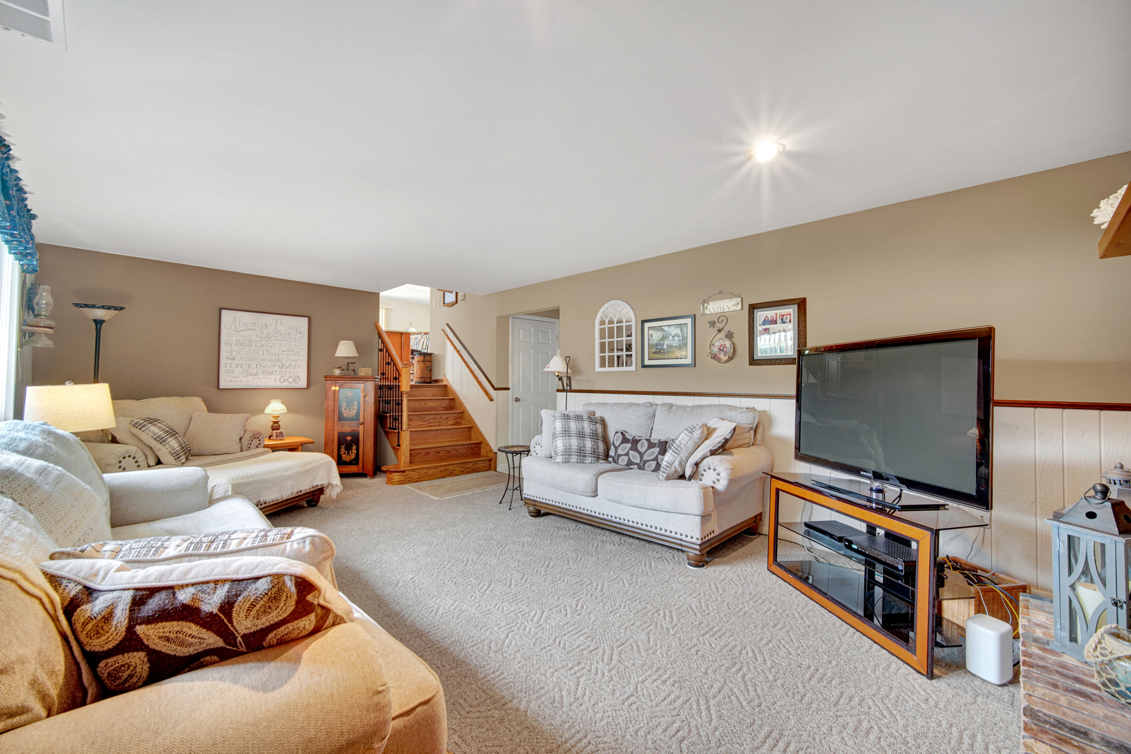 12132 S James Drive, Alsip, IL 60803