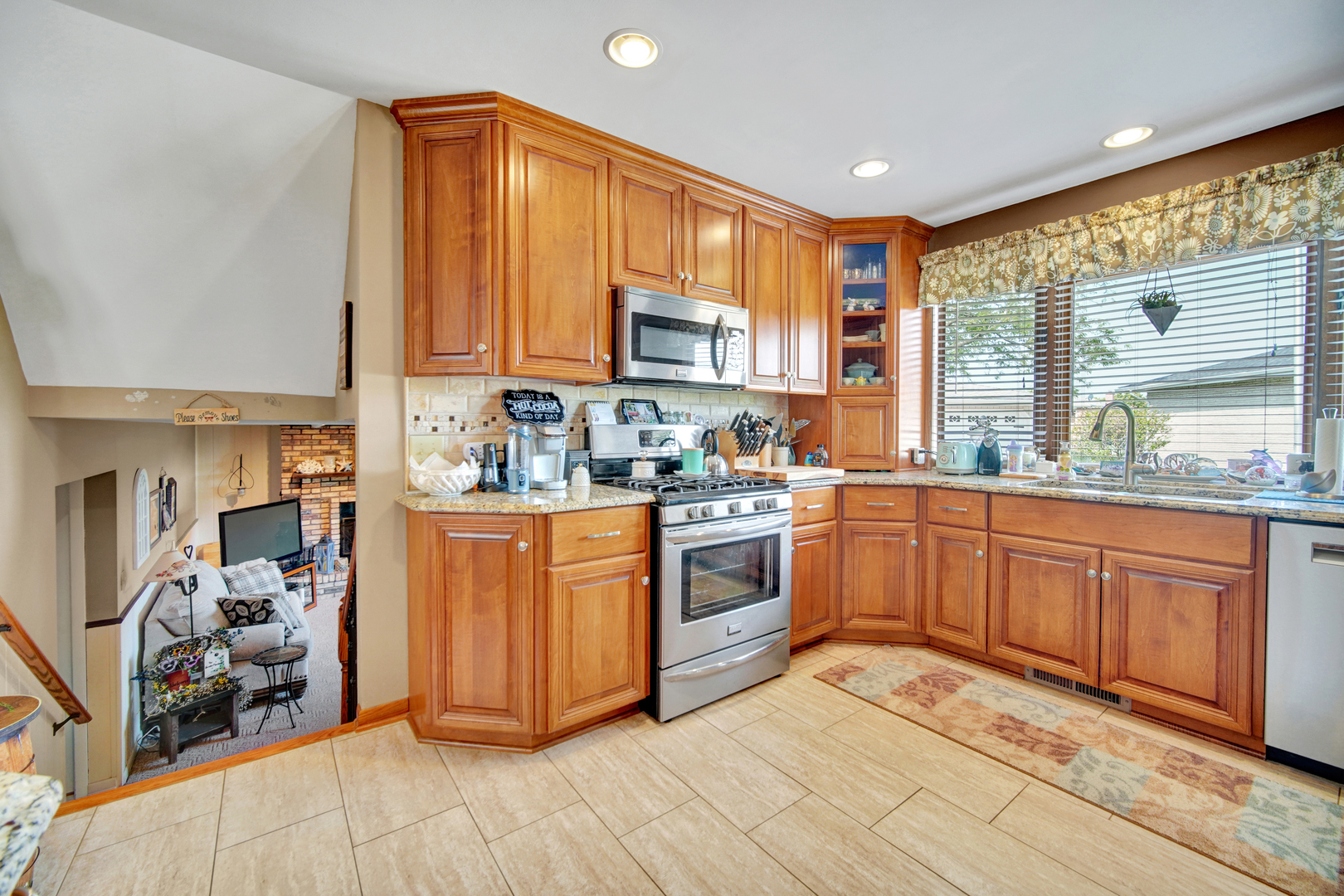 12132 S James Drive, Alsip, IL 60803