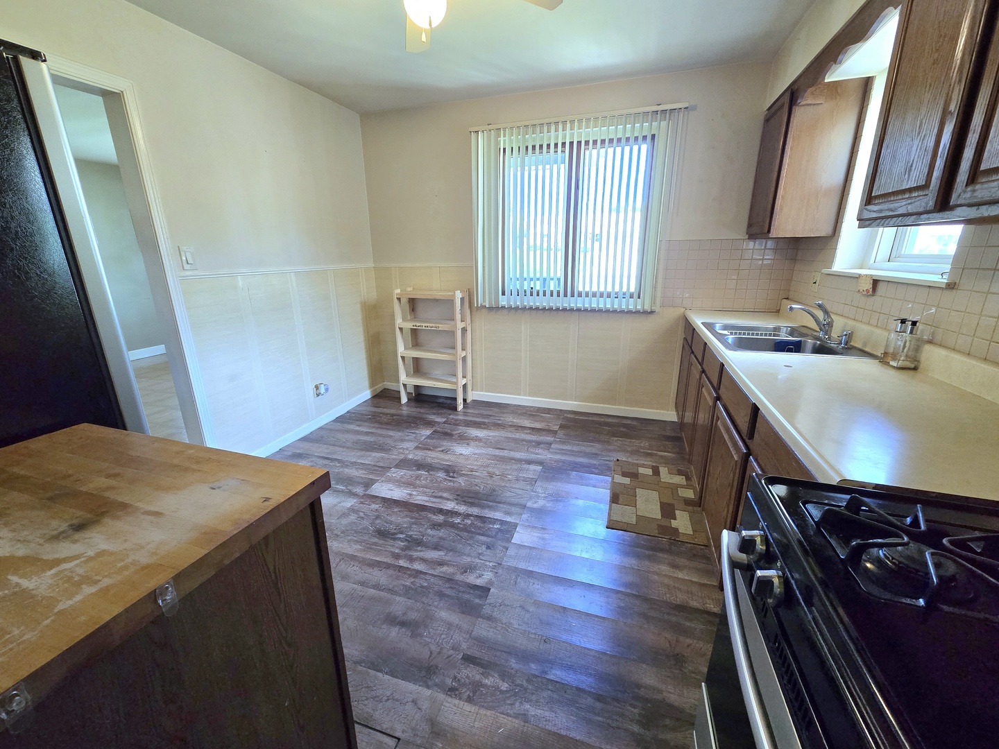 250 W 10th Street, Chicago Heights, IL 60411