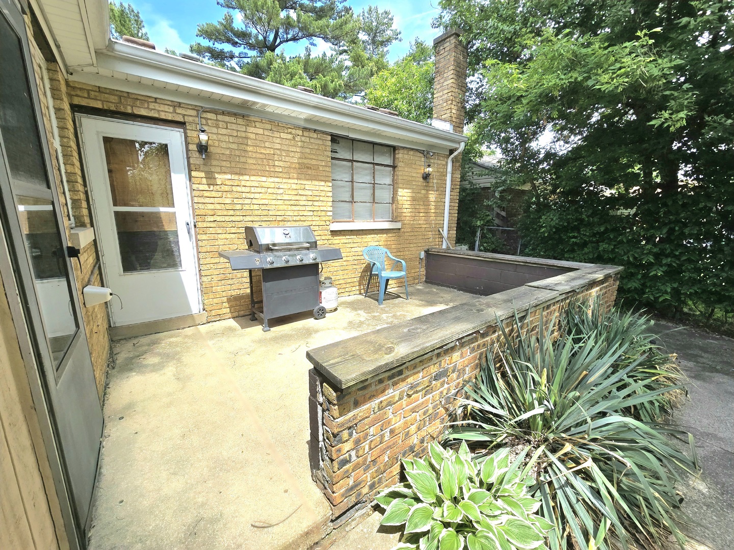 250 W 10th Street, Chicago Heights, IL 60411